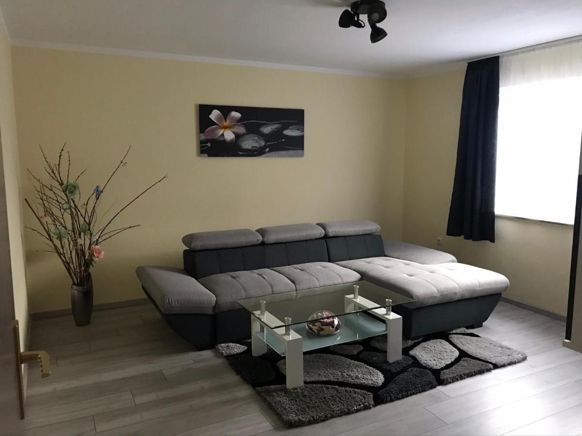 Gemutliche 3-Zimmer Wohnung Saal an der Donau Esterno foto